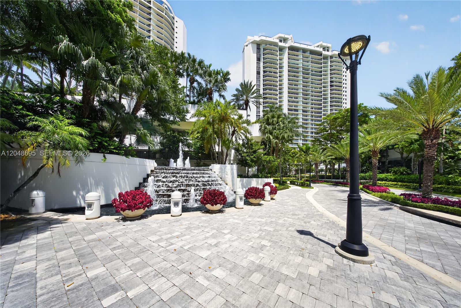 302 3 / 3 1910 sq. ft. $ 2026-07-06 0 foto