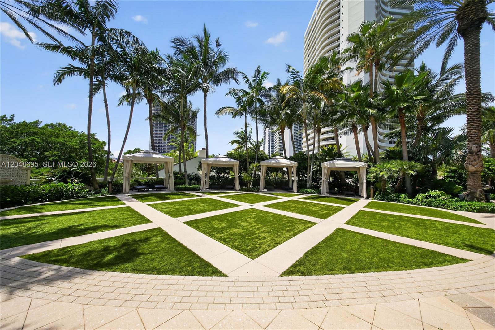 302 3 / 3 1910 sq. ft. $ 2026-07-06 0 foto