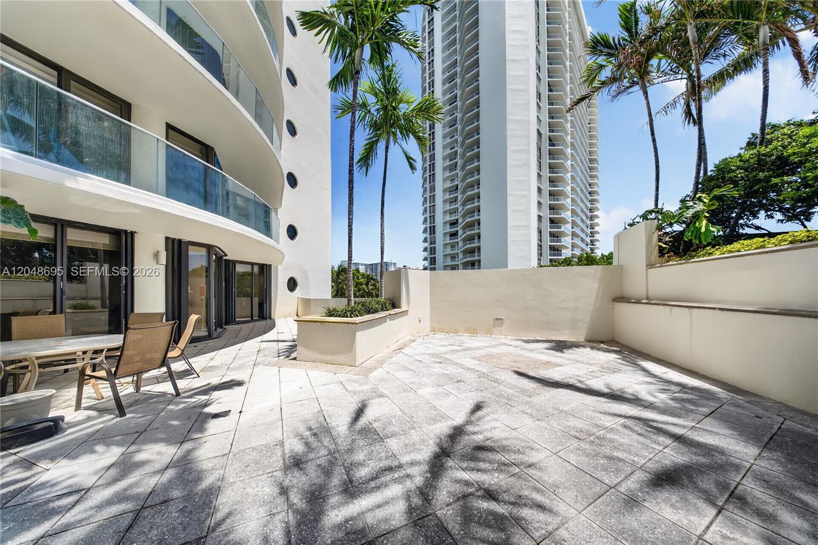302 3 / 3 1910 sq. ft. $ 2026-07-06 0 foto