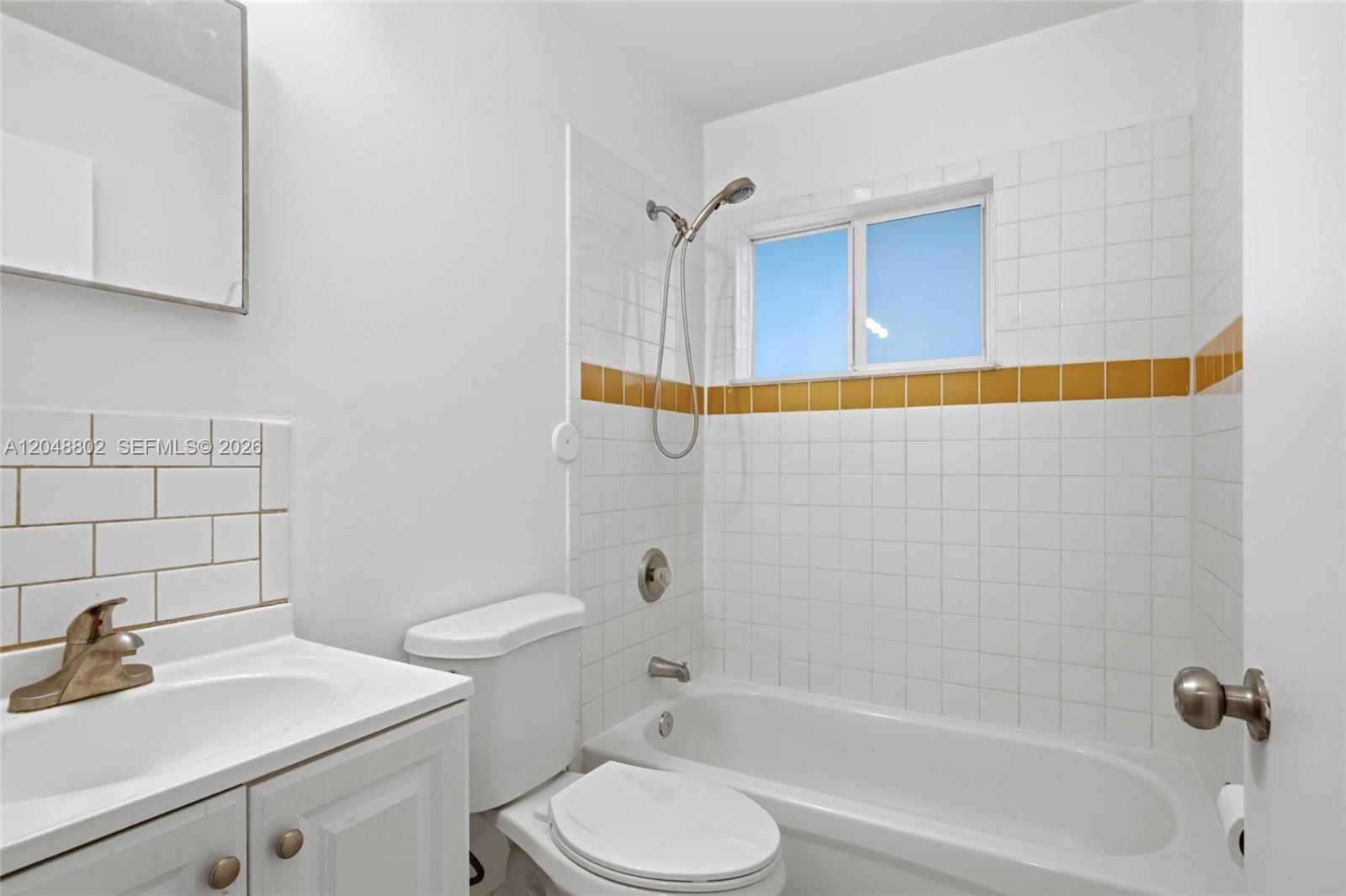   /  2214 sq. ft. $ 2026-07-06 0 foto