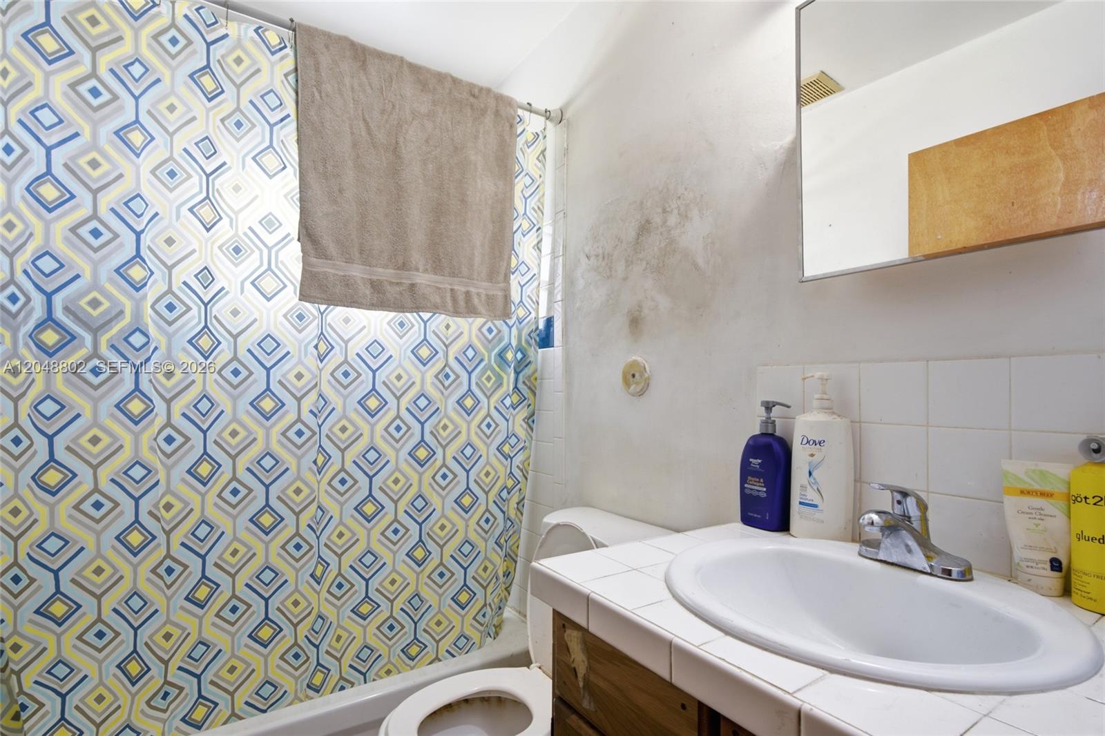   /  2214 sq. ft. $ 2026-07-06 0 foto