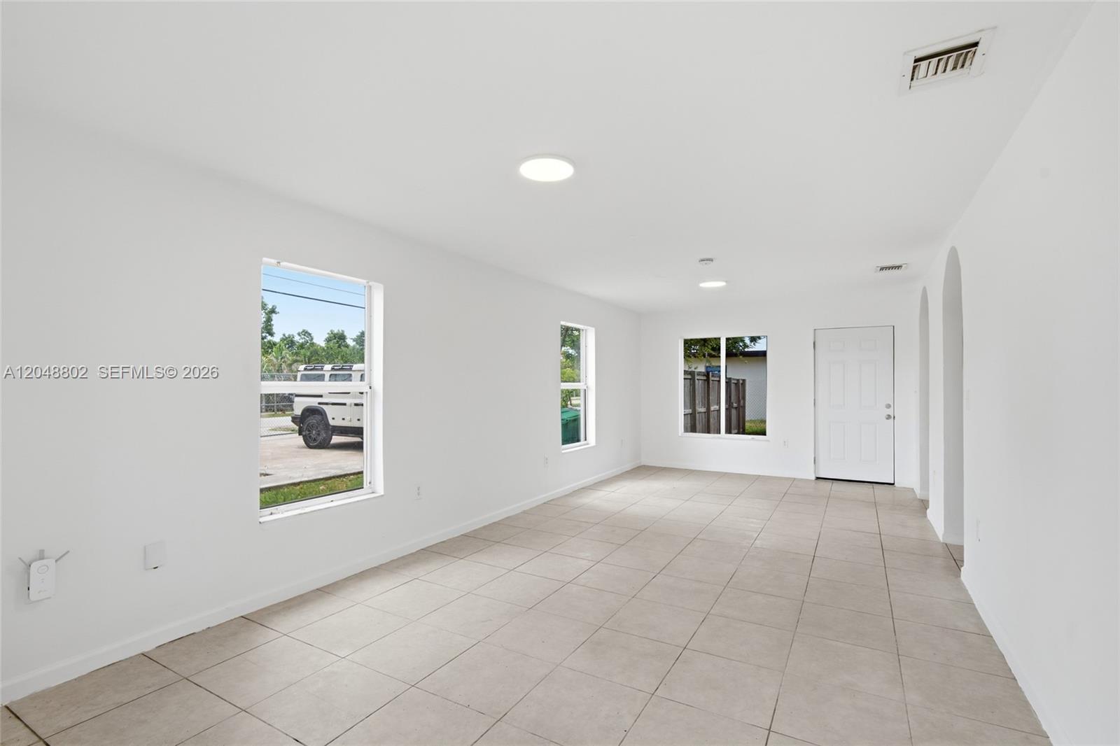   /  2214 sq. ft. $ 2026-07-06 0 foto