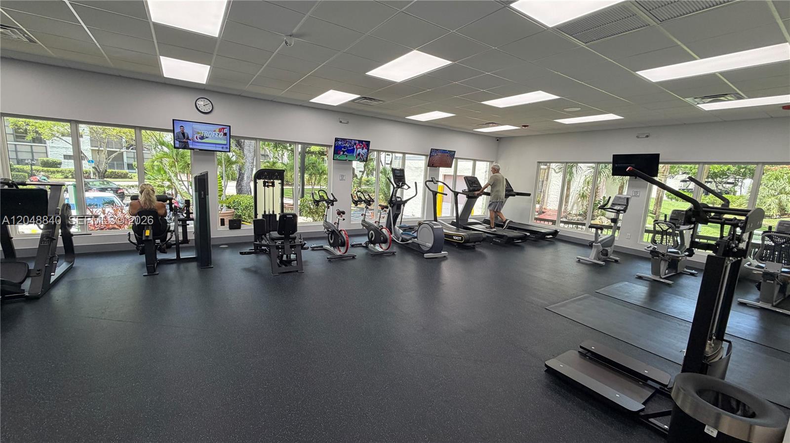 Photo of 17021 Bay Rd #914, Sunny Isles Beach, Florida, 33160 -