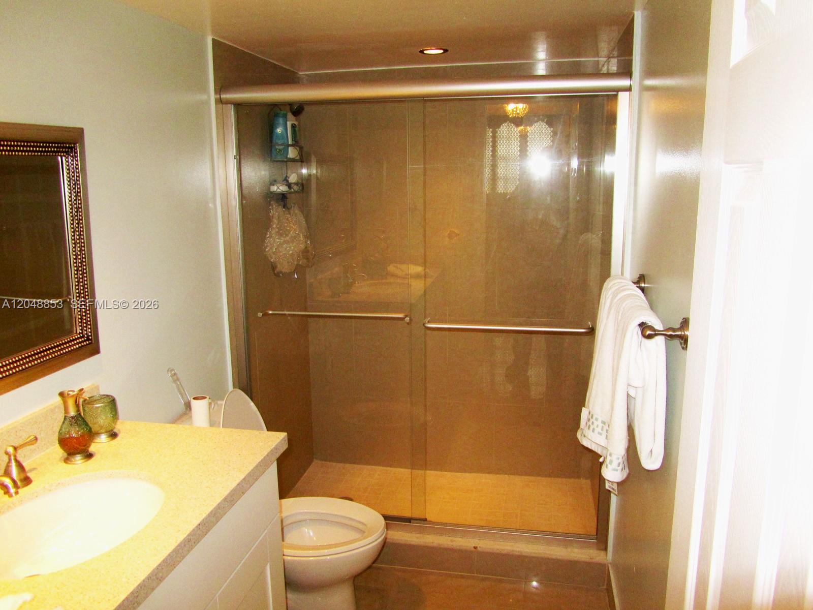 Photo of 1833 Ocean Dr  #911, Hallandale Beach, Florida, 33009 - 
