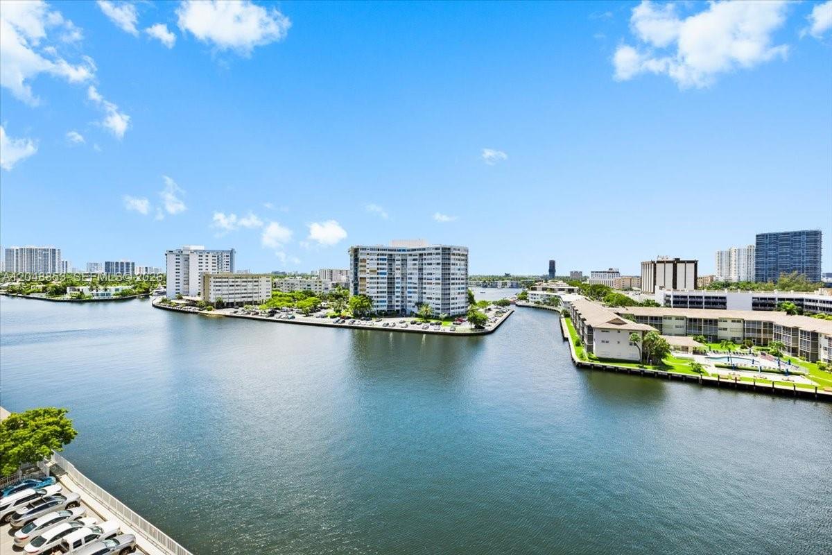 amazing location on the Intracoastal in Hallandale