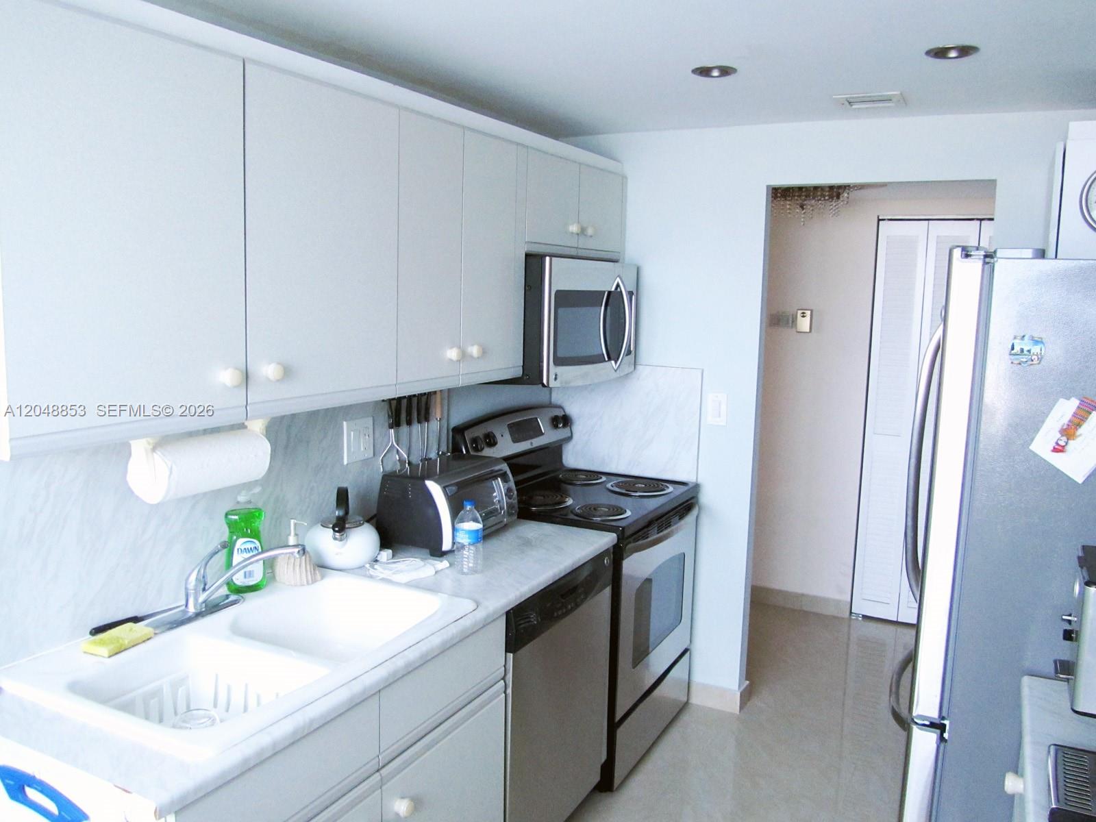 Photo of 1833 Ocean Dr  #911, Hallandale Beach, Florida, 33009 - 