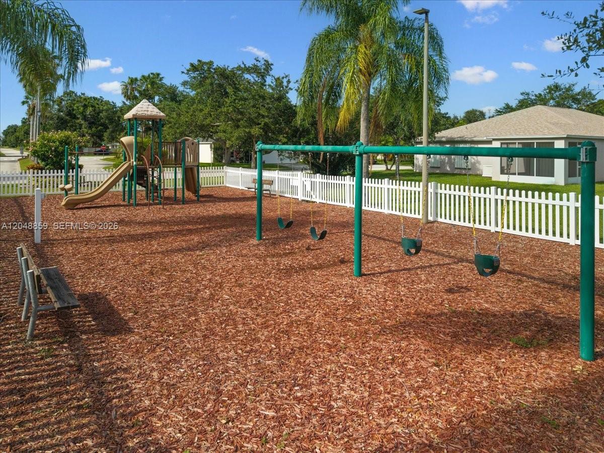 1112 4 / 2 1922 sq. ft. $ 2026-07-06 0 Photo