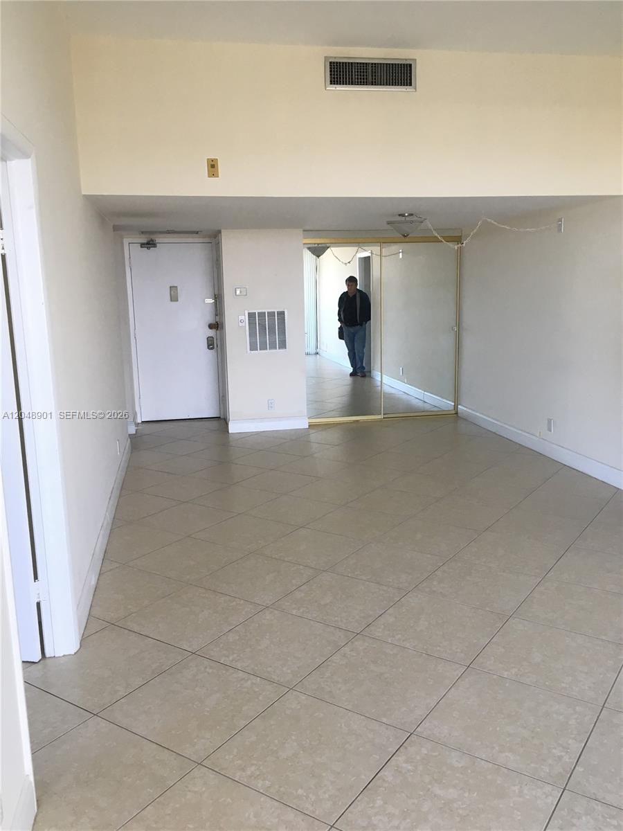 Photo of 20379 Country Club Dr #PH-32, Aventura, Florida, 33180 -