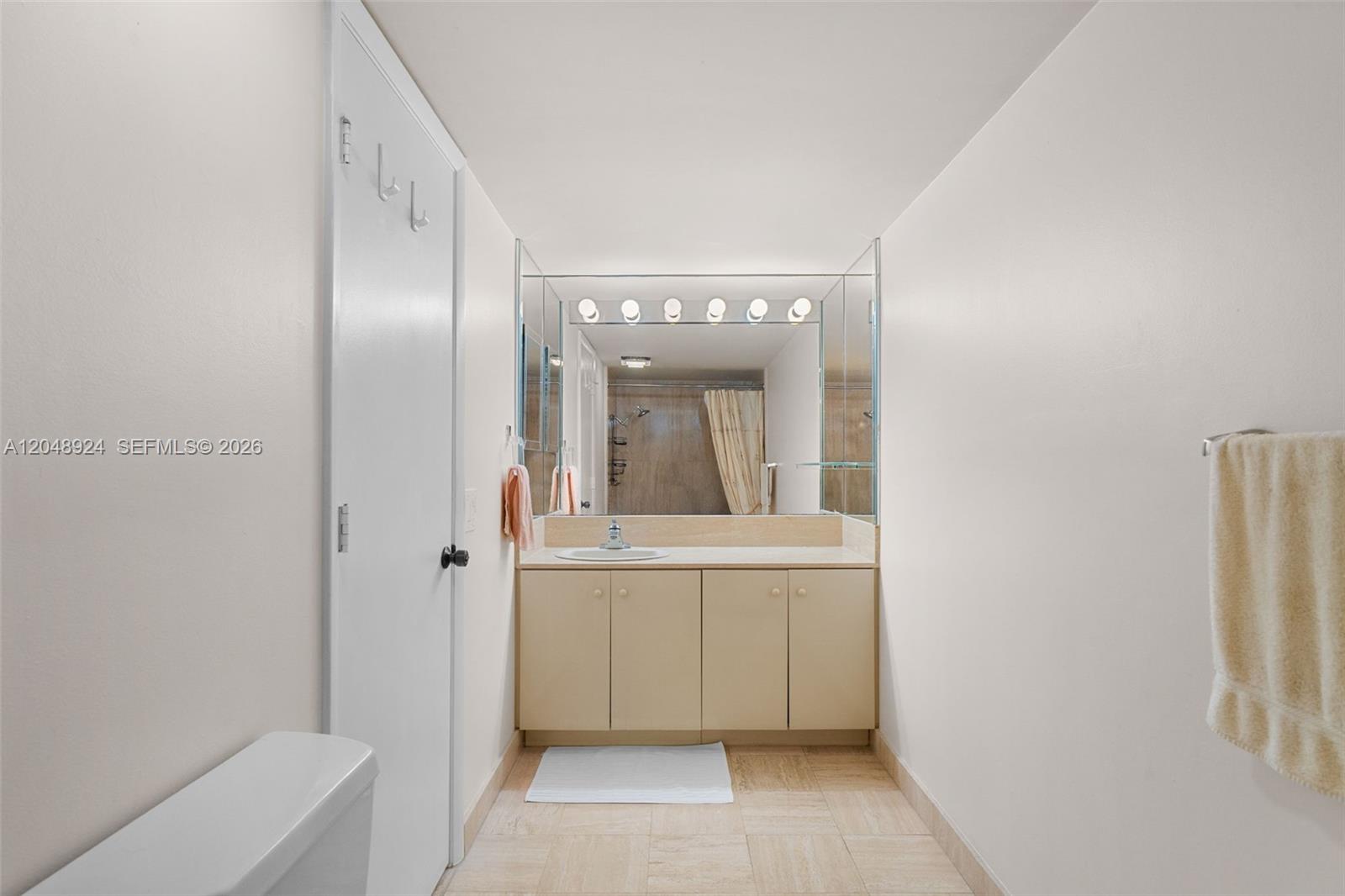 Photo of 1201 Ocean Dr  #410S, Hollywood, Florida, 33019 - 