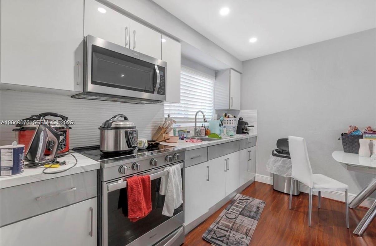   /  2054 sq. ft. $ 2026-07-06 0 foto