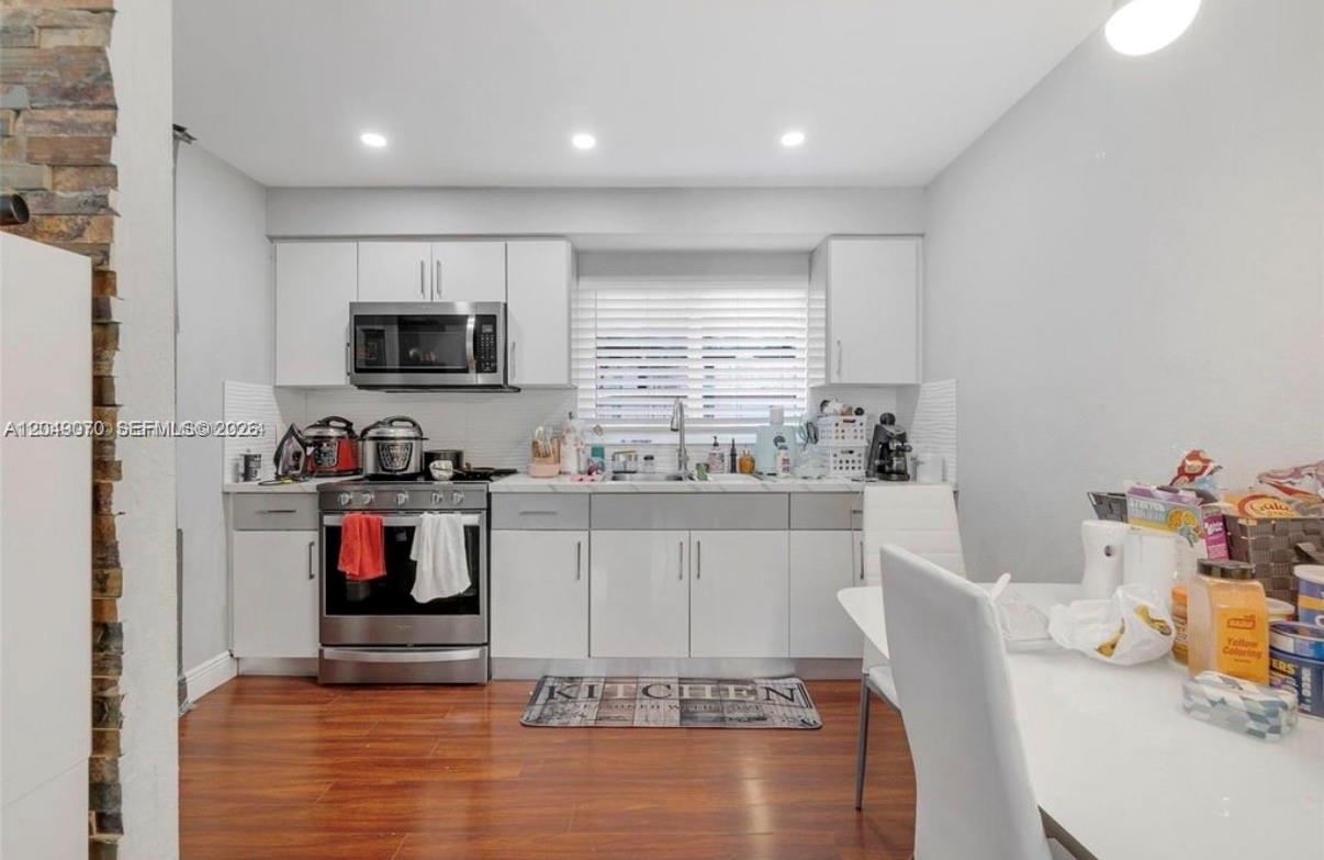  /  2054 sq. ft. $ 2026-07-06 0 foto