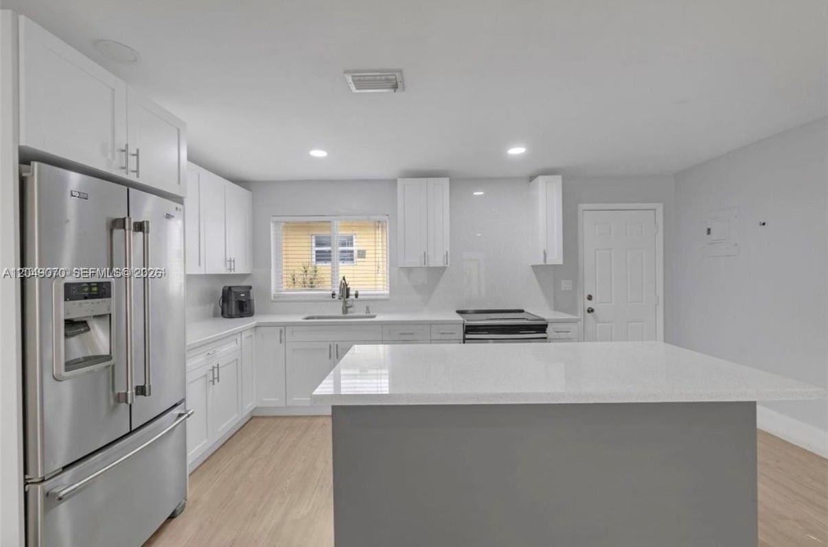   /  2054 sq. ft. $ 2026-07-06 0 foto
