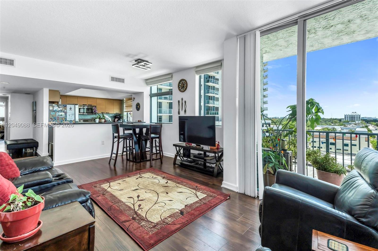 Photo of 140 Dixie Hwy  #501, Hollywood, Florida, 33020 - 