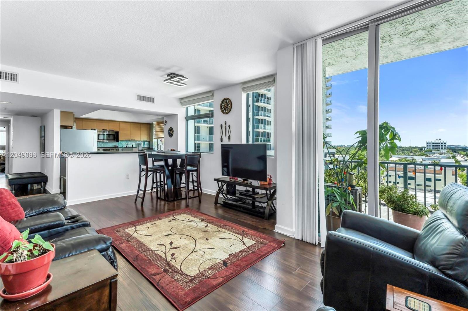Photo of 140 Dixie Hwy  #501, Hollywood, Florida, 33020 - 