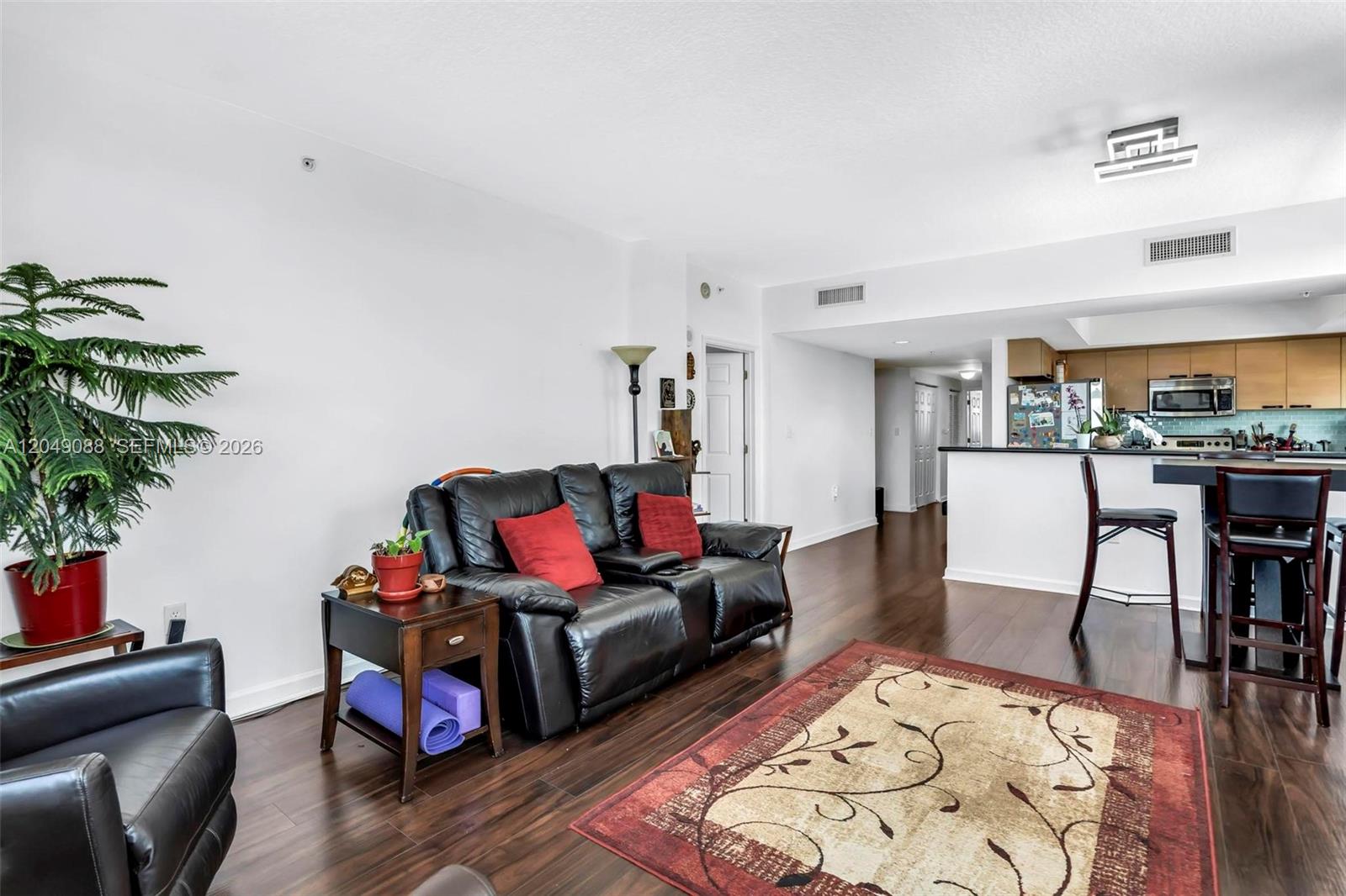 Photo of 140 Dixie Hwy  #501, Hollywood, Florida, 33020 - 