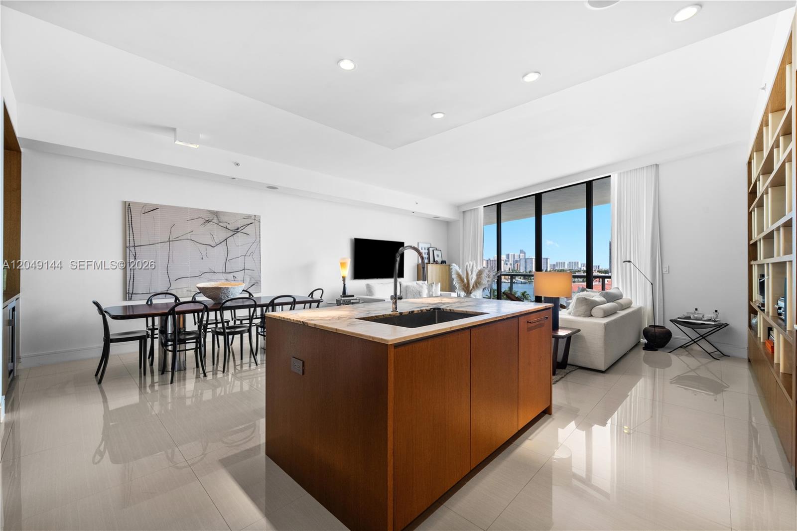 Photo of 3250 188th St  #608, Aventura, Florida, 33180 - 