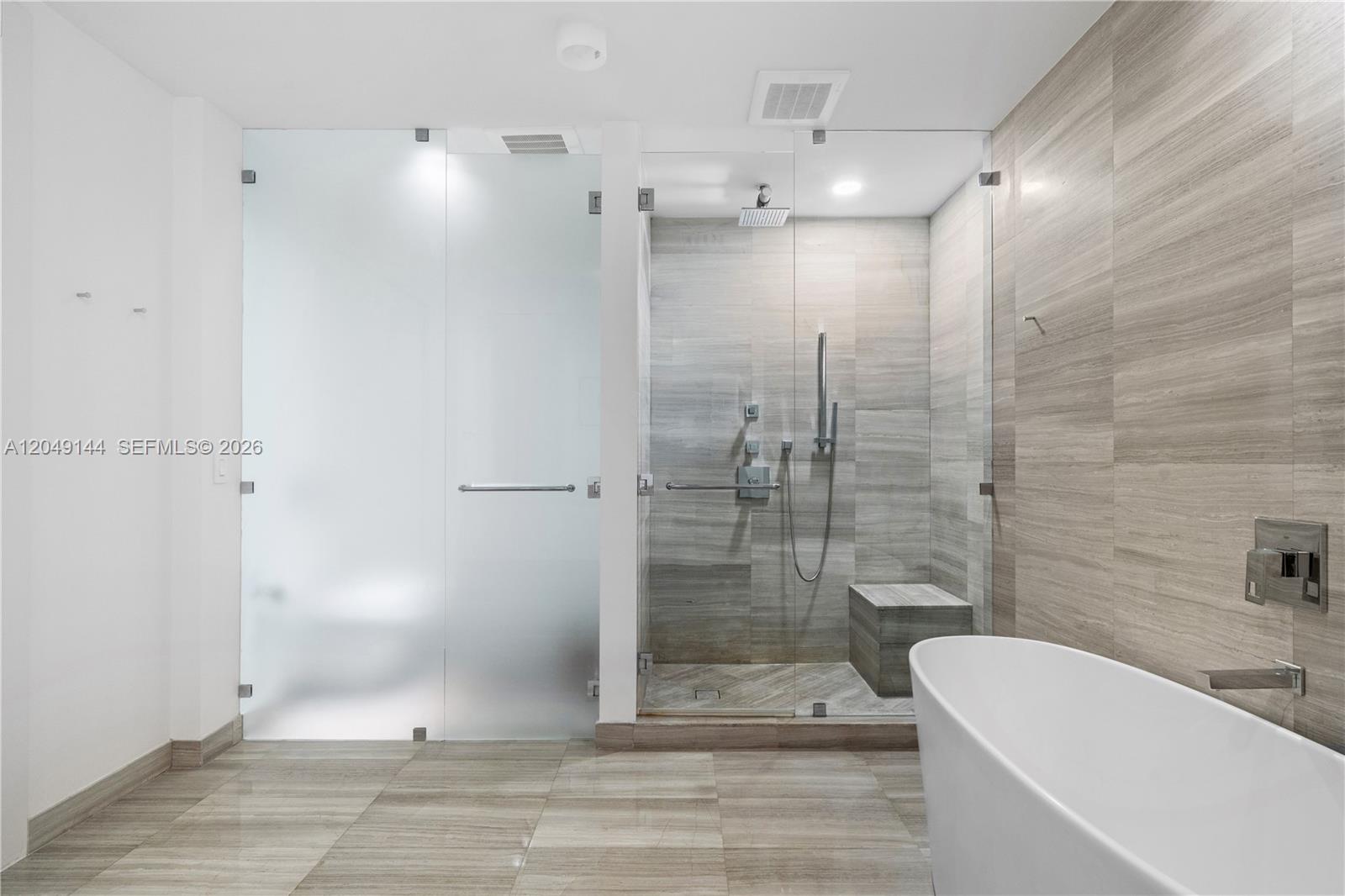 Photo of 3250 188th St  #608, Aventura, Florida, 33180 - 