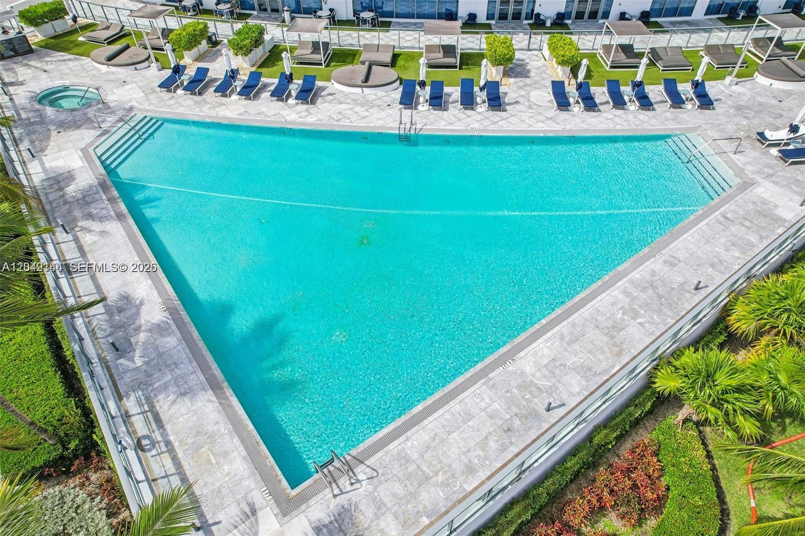 Photo of 3250 188th St  #608, Aventura, Florida, 33180 - 