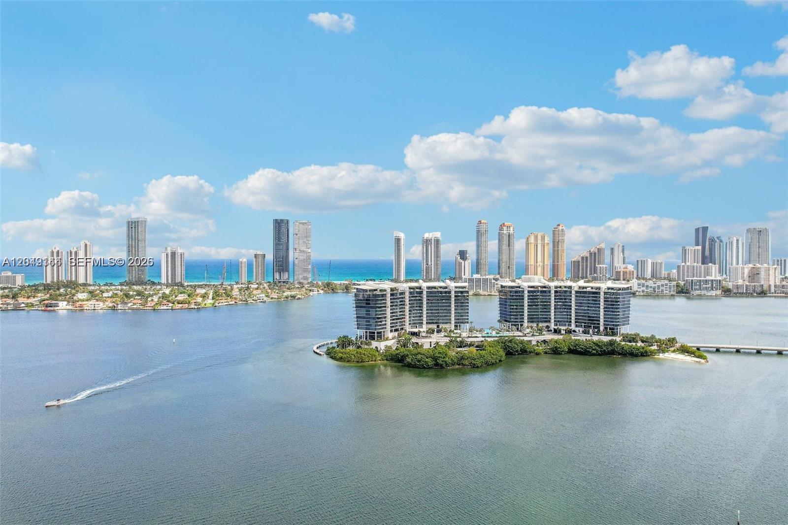Photo of 3250 188th St  #608, Aventura, Florida, 33180 - 