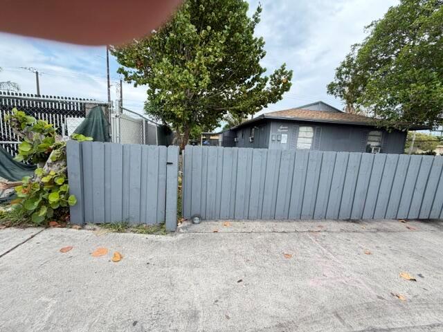 Ver detalles / 0 1733 sq. ft. $ 2026-07-08 0 foto