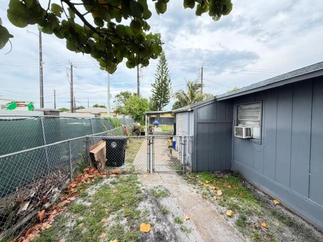 Ver detalles / 0 1733 sq. ft. $ 2026-07-08 0 foto