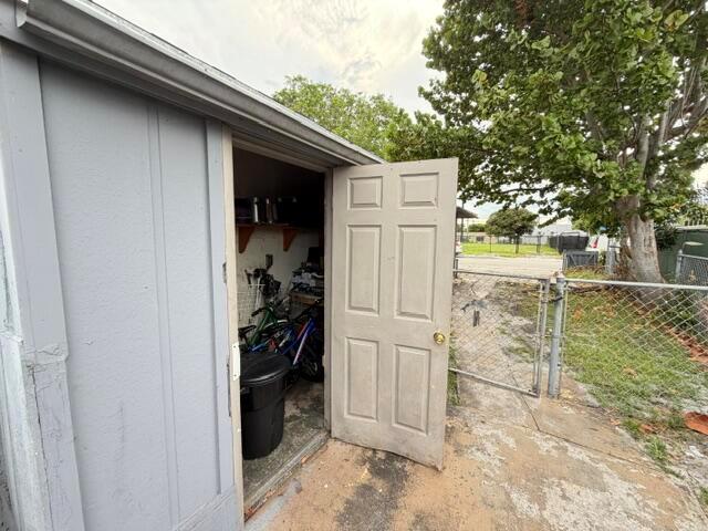 Ver detalles / 0 1733 sq. ft. $ 2026-07-08 0 foto