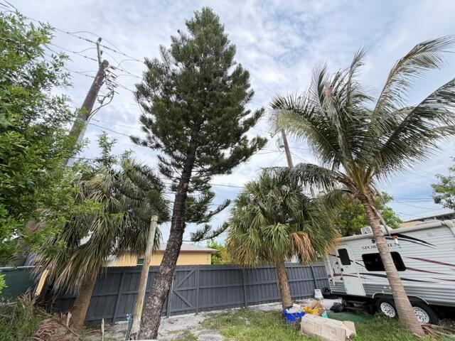 Ver detalles / 0 1733 sq. ft. $ 2026-07-08 0 foto