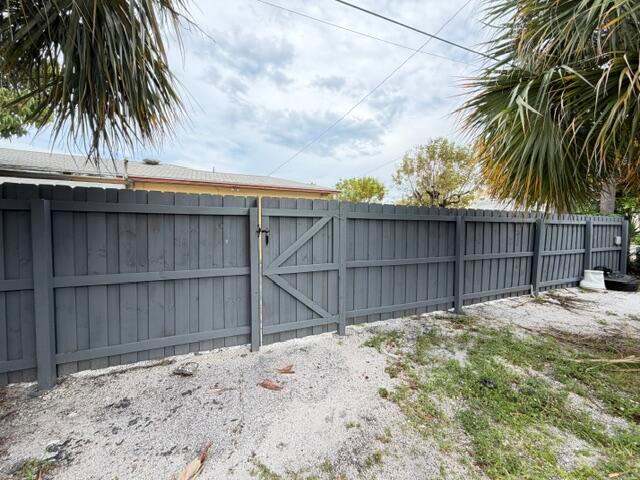 Ver detalles / 0 1733 sq. ft. $ 2026-07-08 0 foto