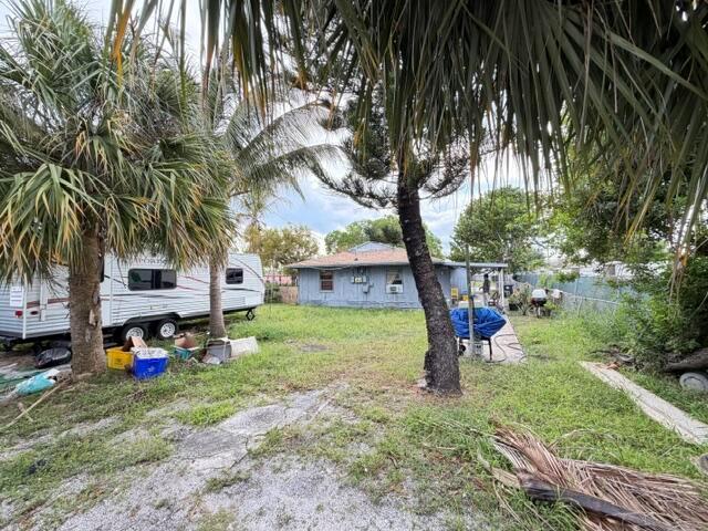 Ver detalles / 0 1733 sq. ft. $ 2026-07-08 0 foto