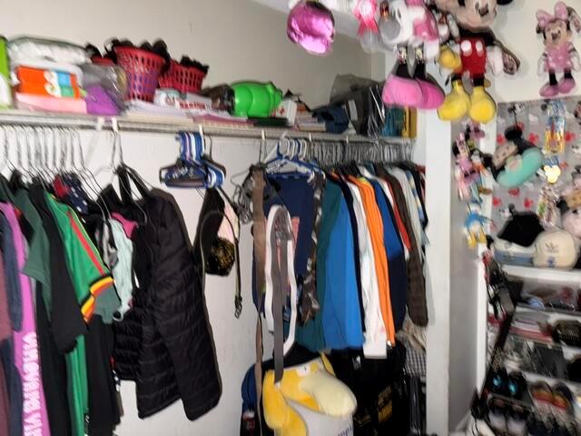 Ver detalles / 0 1733 sq. ft. $ 2026-07-08 0 foto