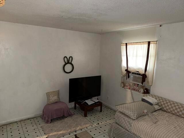 Ver detalles / 0 1733 sq. ft. $ 2026-07-08 0 foto