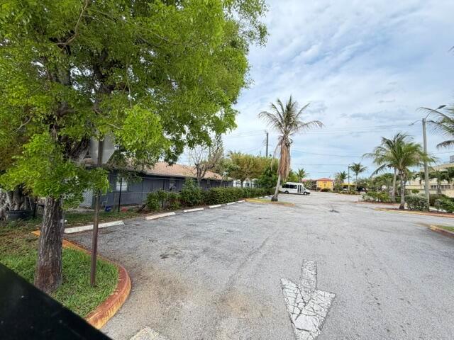 Ver detalles / 0 1733 sq. ft. $ 2026-07-08 0 foto