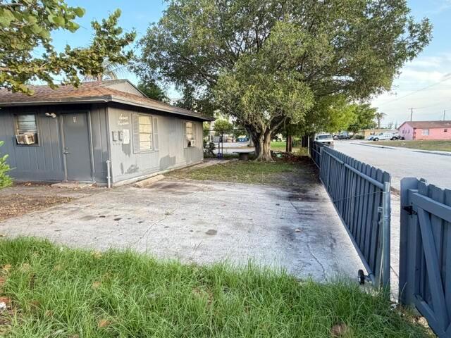 Ver detalles / 0 1733 sq. ft. $ 2026-07-08 0 foto