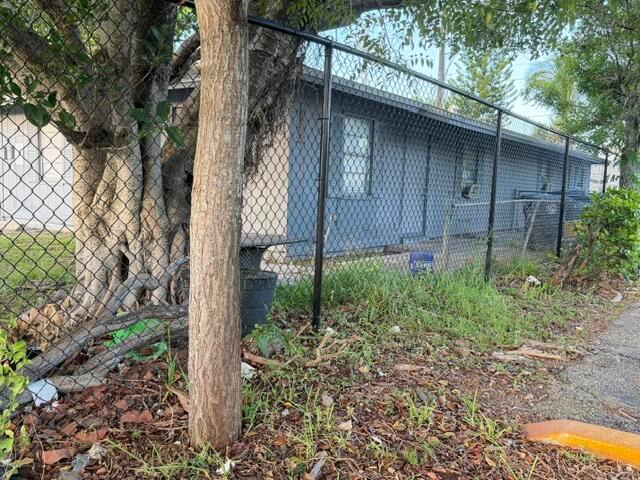 Ver detalles / 0 1733 sq. ft. $ 2026-07-08 0 foto