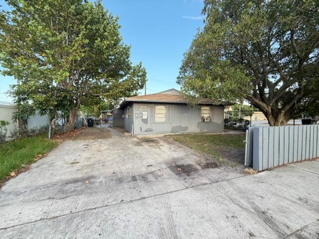 Ver detalles / 0 1733 sq. ft. $ 2026-07-08 0 foto