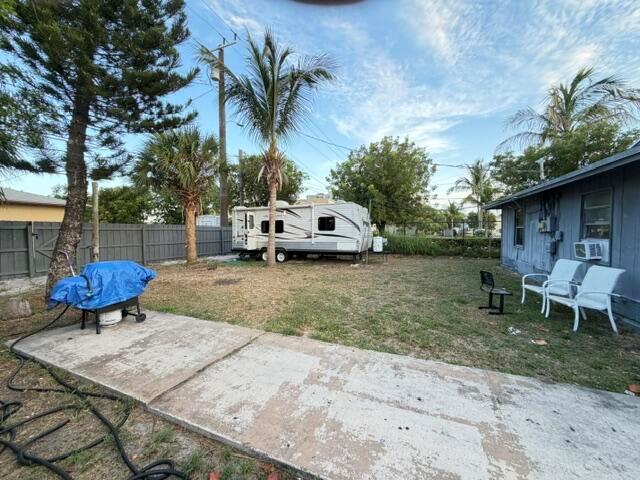 Ver detalles / 0 1733 sq. ft. $ 2026-07-08 0 foto