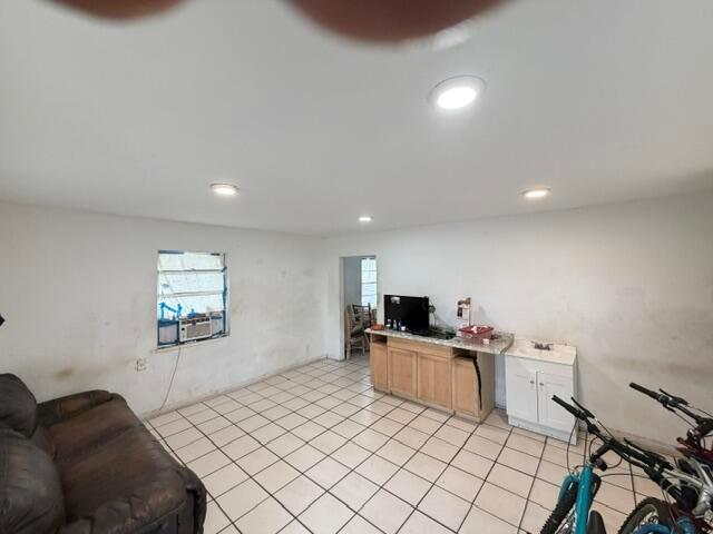 Ver detalles / 0 1733 sq. ft. $ 2026-07-08 0 foto
