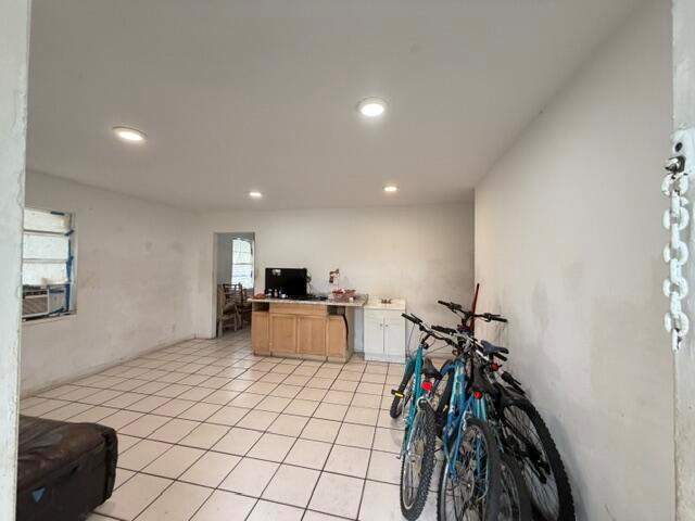 Ver detalles / 0 1733 sq. ft. $ 2026-07-08 0 foto