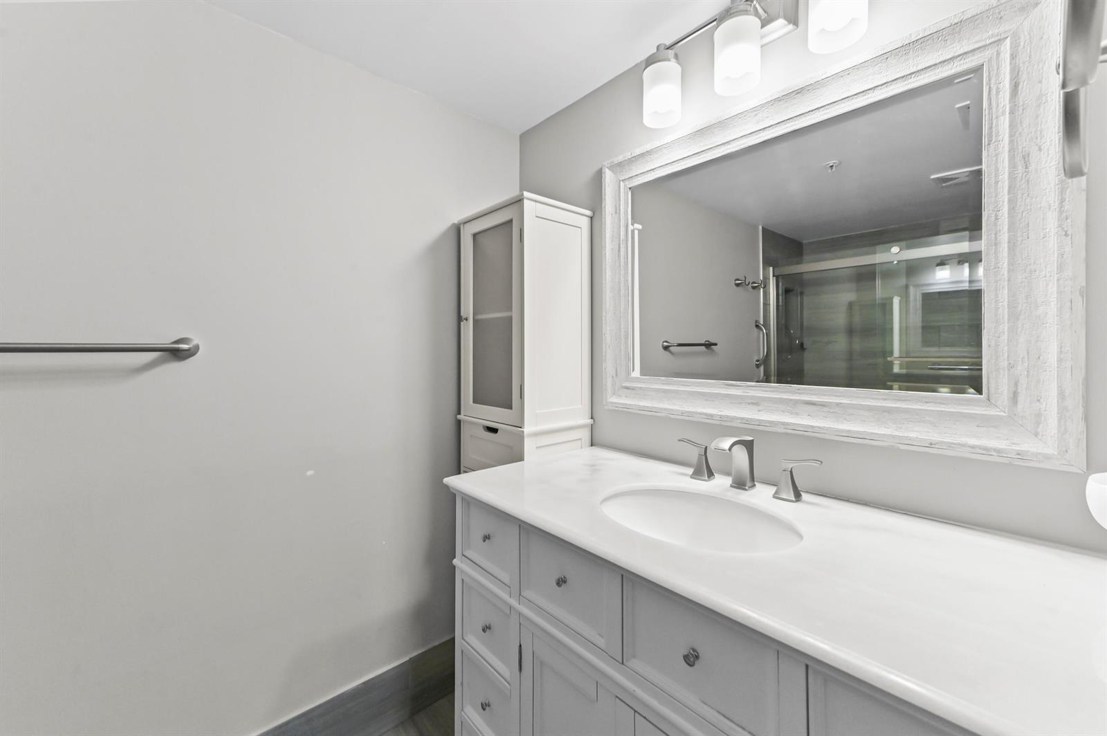 Photo of 2711 Ocean Club  #207, Hollywood, Florida, 33019 - 21 Bathroom 03