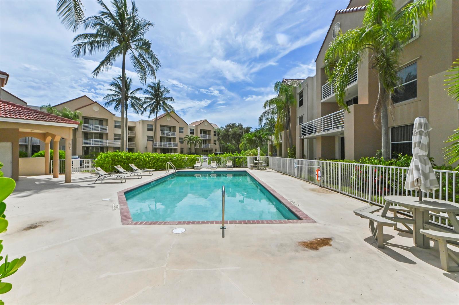 Photo of 2711 Ocean Club  #207, Hollywood, Florida, 33019 - 02 Swimming Pool 01