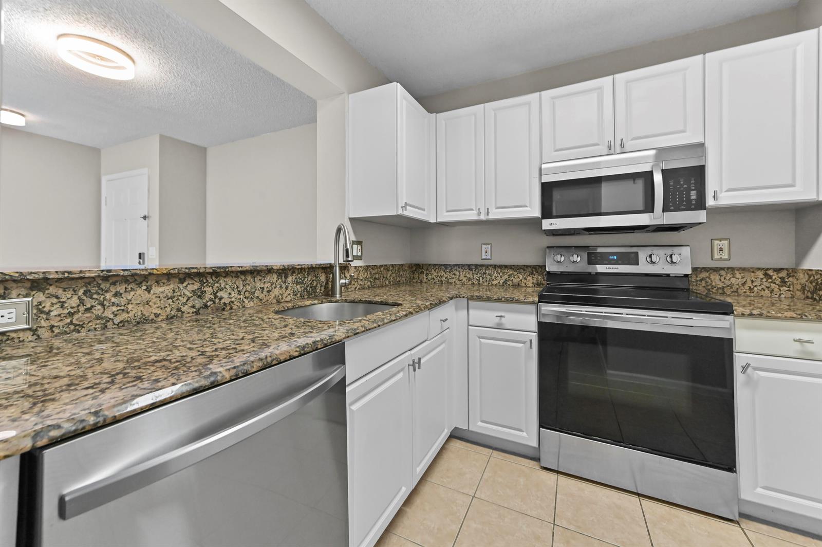 Photo of 2711 Ocean Club  #207, Hollywood, Florida, 33019 - 11 Kitchen 01