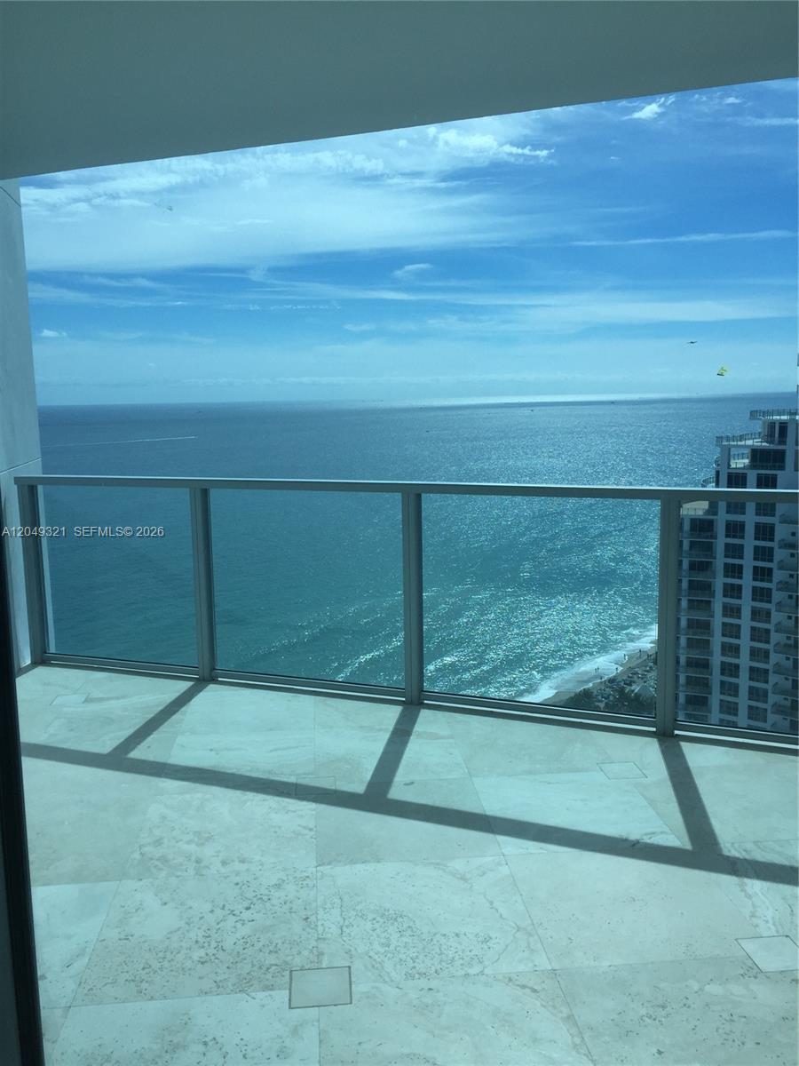 Photo of 3101 Ocean Dr  #1406, Hollywood, Florida, 33019 - 