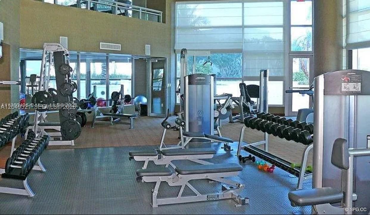 Photo of 3101 Ocean Dr  #1406, Hollywood, Florida, 33019 - 