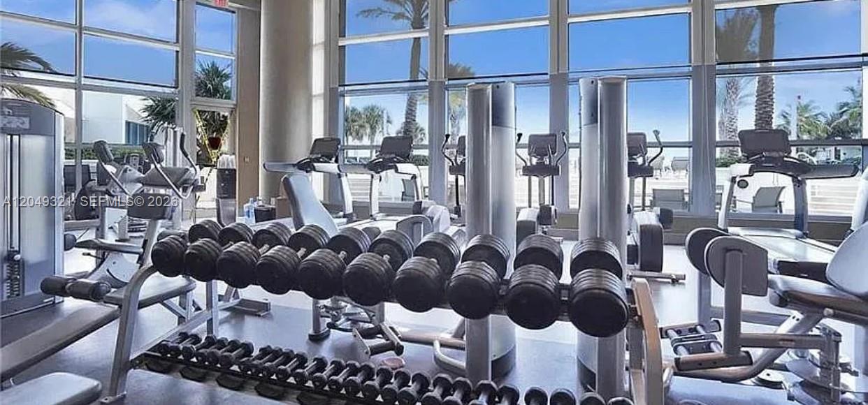 Photo of 3101 Ocean Dr  #1406, Hollywood, Florida, 33019 - 