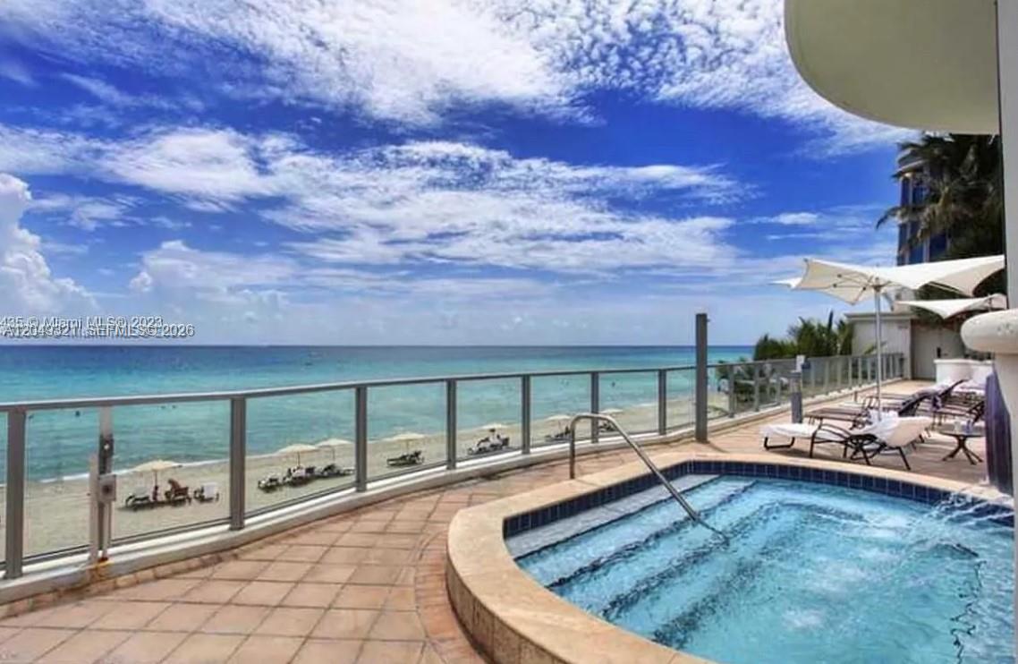 Photo of 3101 Ocean Dr  #1406, Hollywood, Florida, 33019 - 