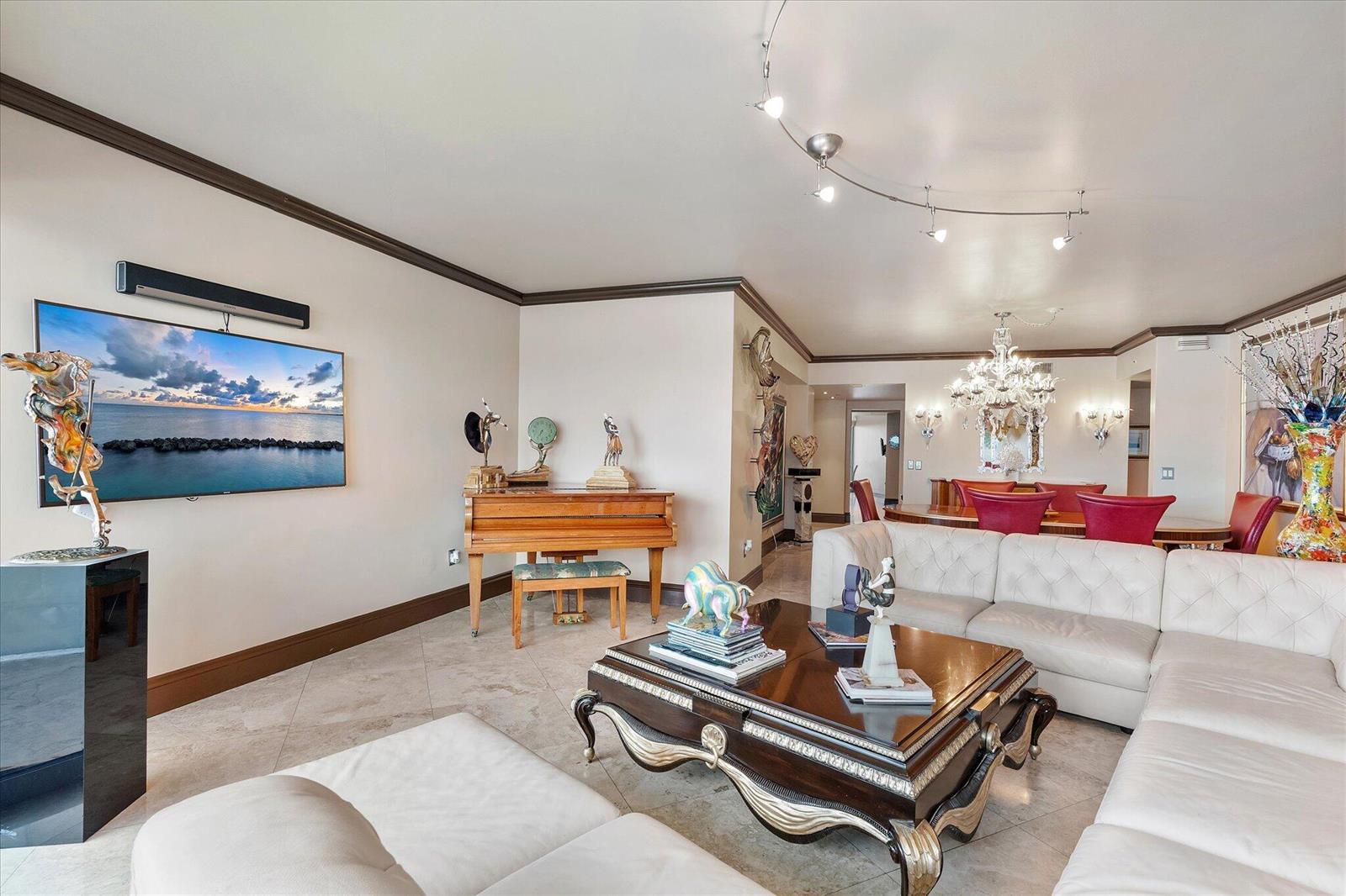 Photo of 3101 Ocean  #2707, Hollywood, Florida, 33019 - 12-3101 S Ocean Dr apt 2707_012
