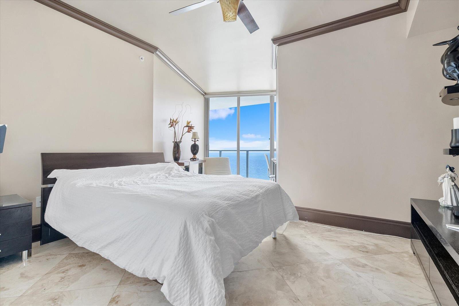 Photo of 3101 Ocean  #2707, Hollywood, Florida, 33019 - 34-3101 S Ocean Dr apt 2707 missing room