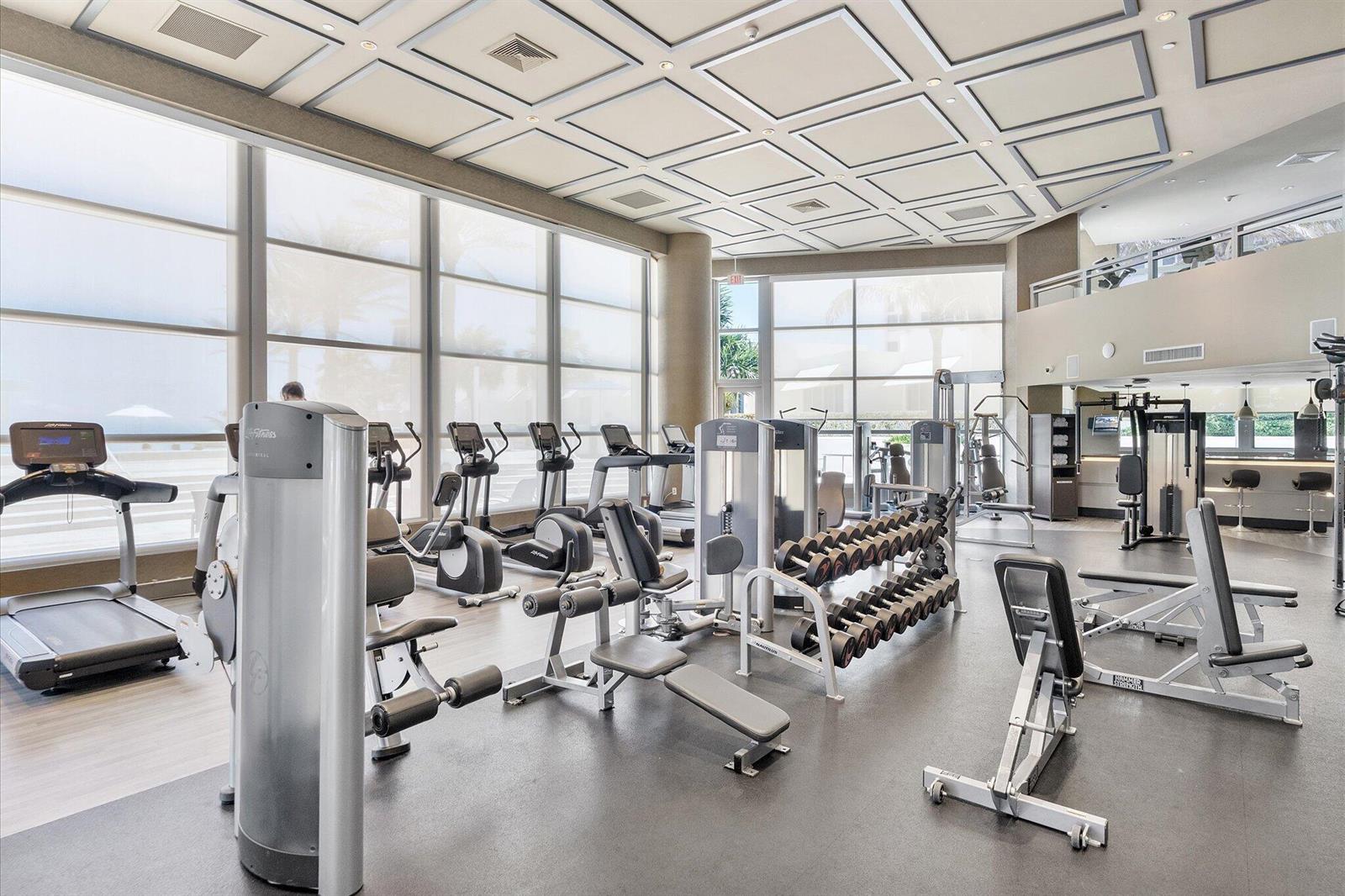 Photo of 3101 Ocean  #2707, Hollywood, Florida, 33019 - 49-3101 S Ocean Dr apt 2707_043