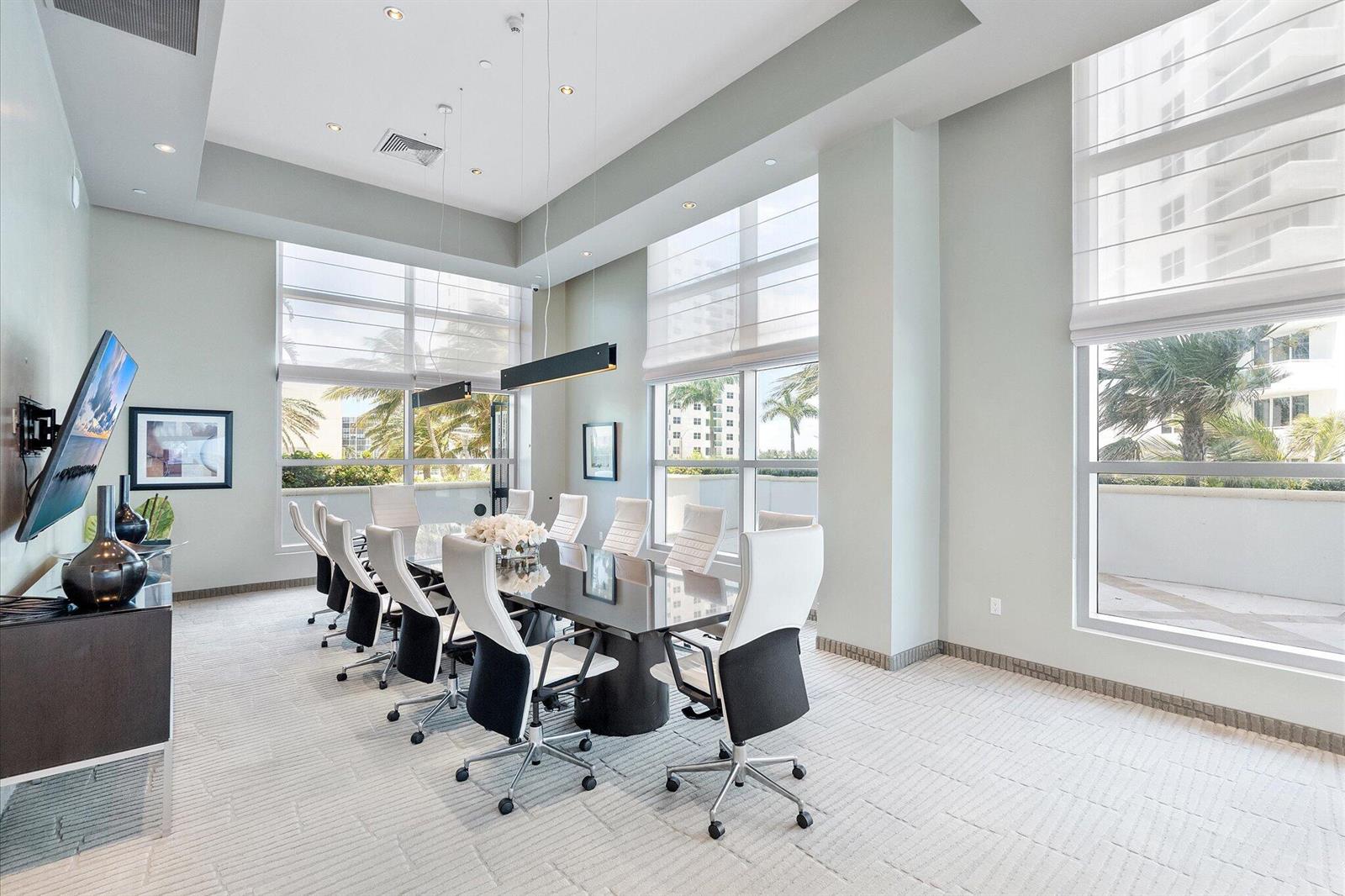 Photo of 3101 Ocean  #2707, Hollywood, Florida, 33019 - 55-3101 S Ocean Dr apt 2707_049