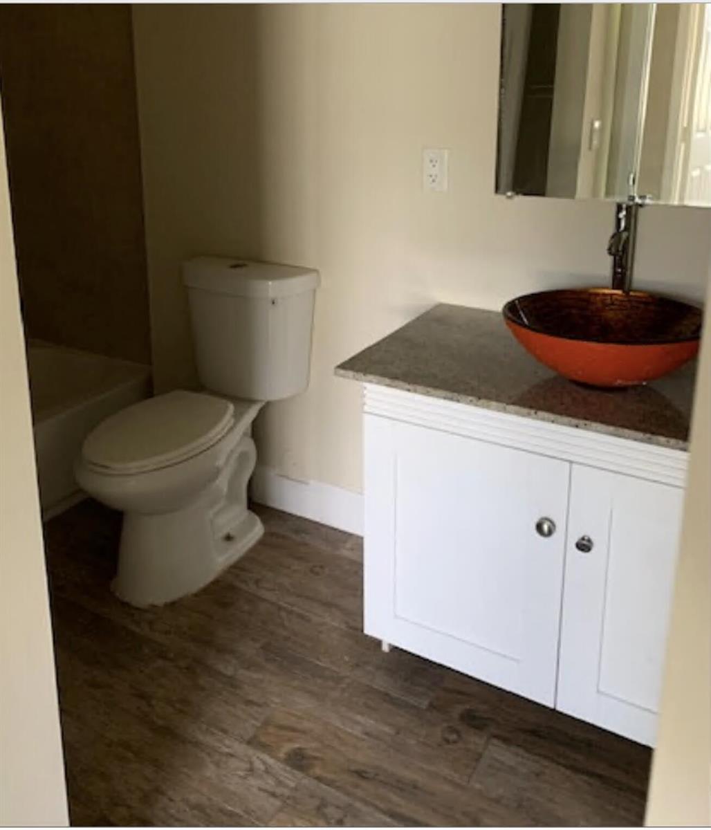   / 0 3400 sq. ft. $ 2026-07-12 0 Photo